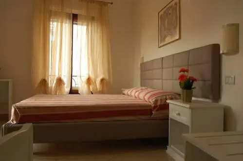 Camollia Suites سيينا فندق